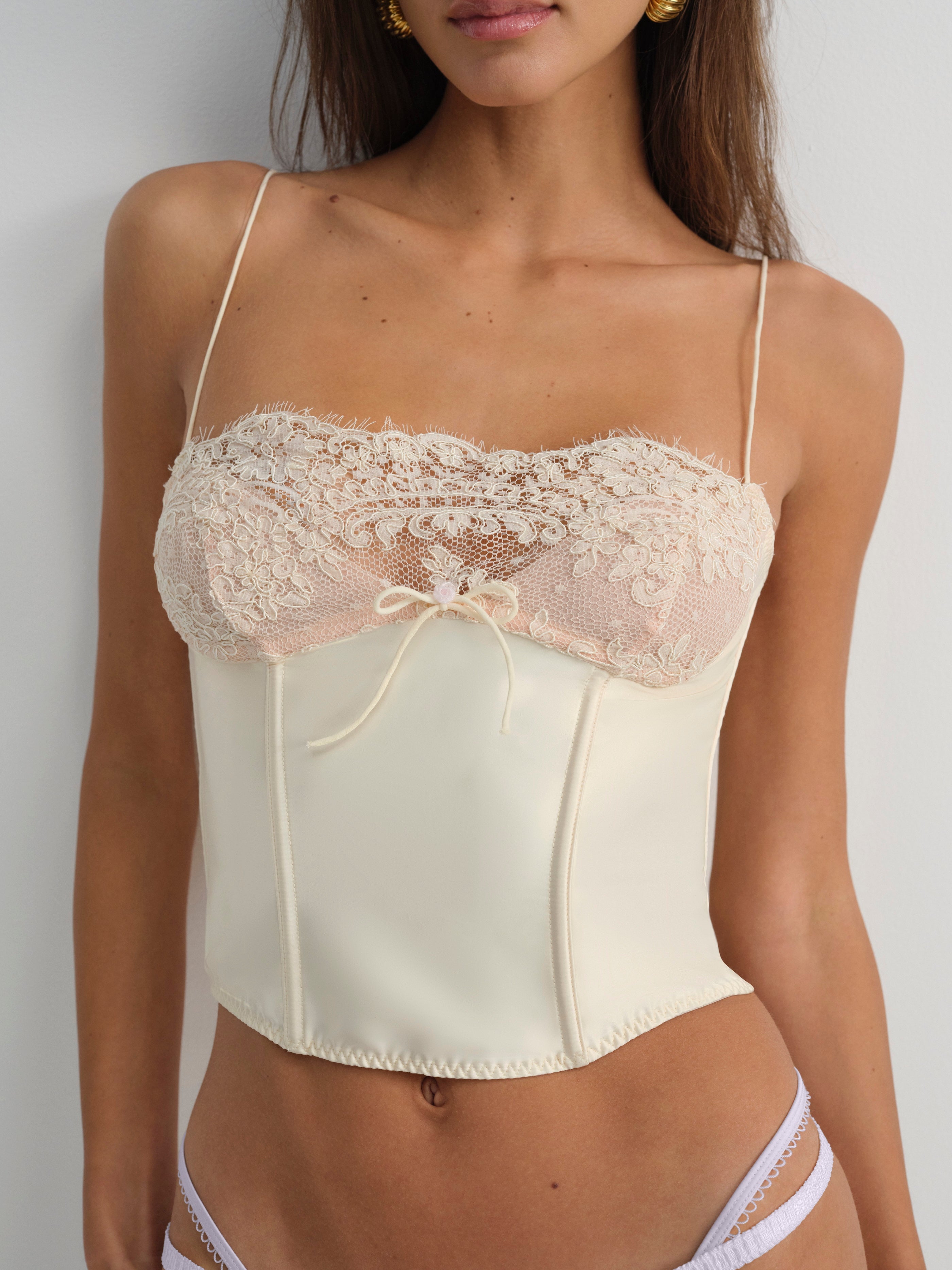 Victoria Bustier