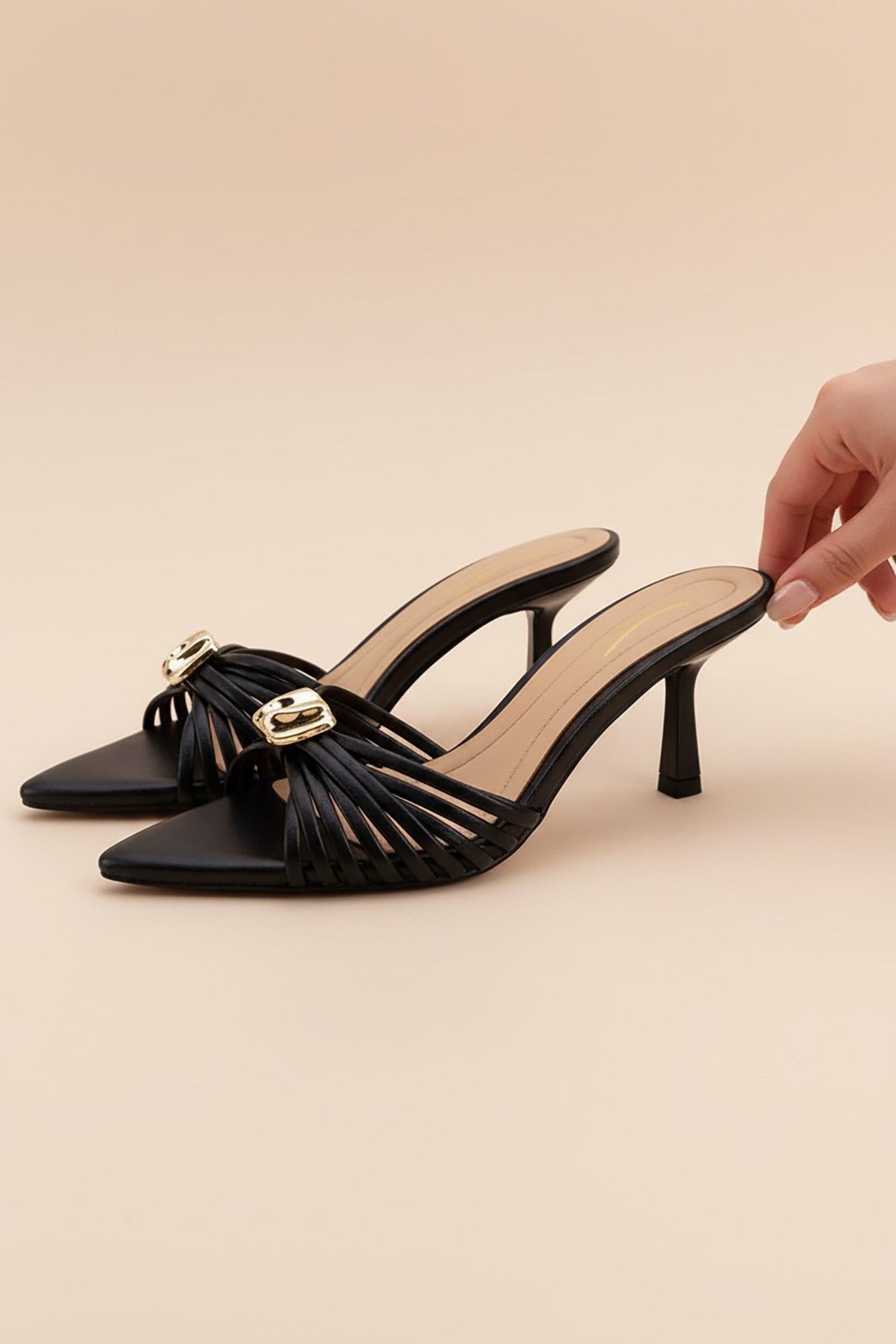 Bermuda-41-12 Heels 0331