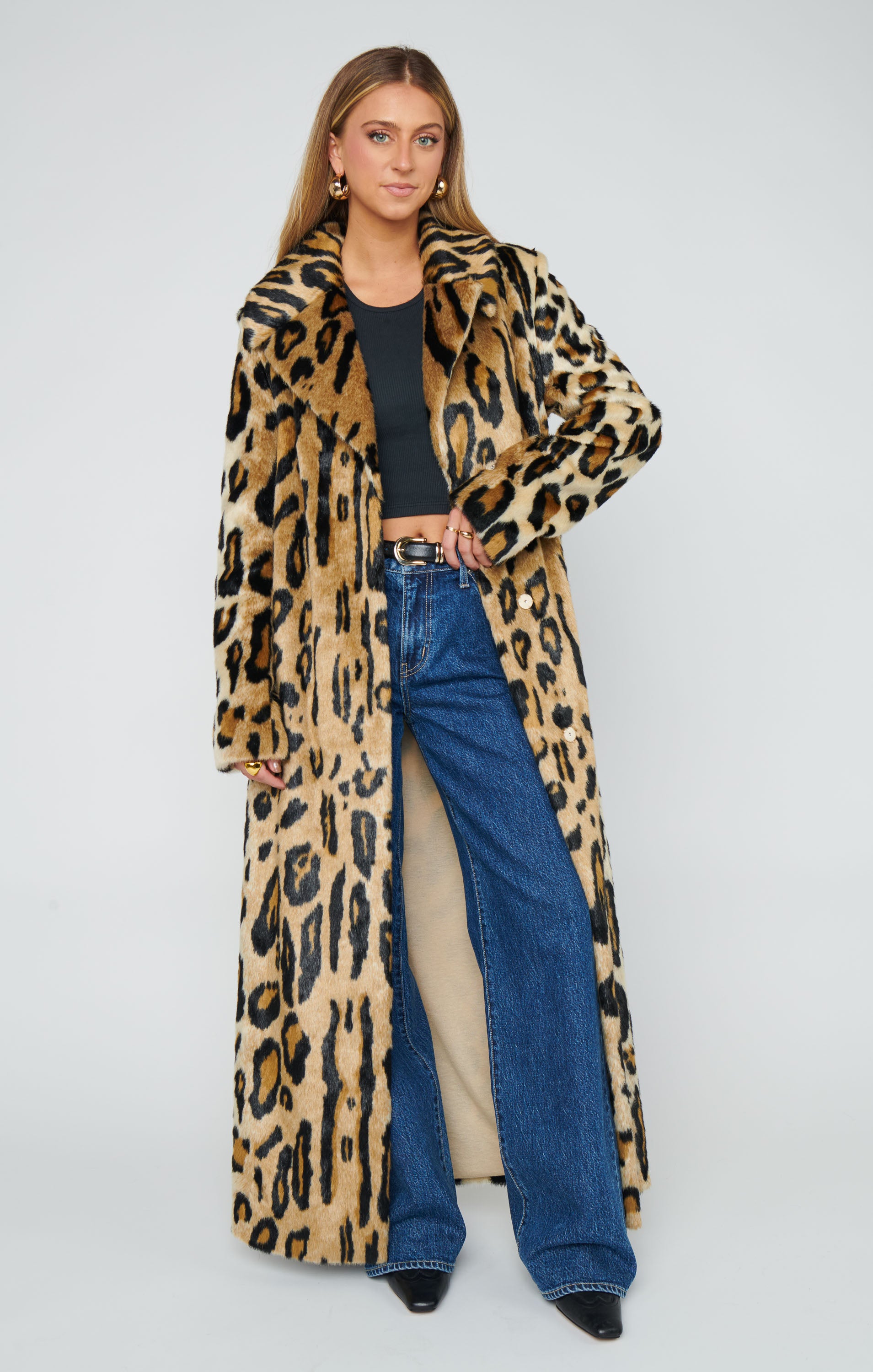 Miss Cindy Overcoat