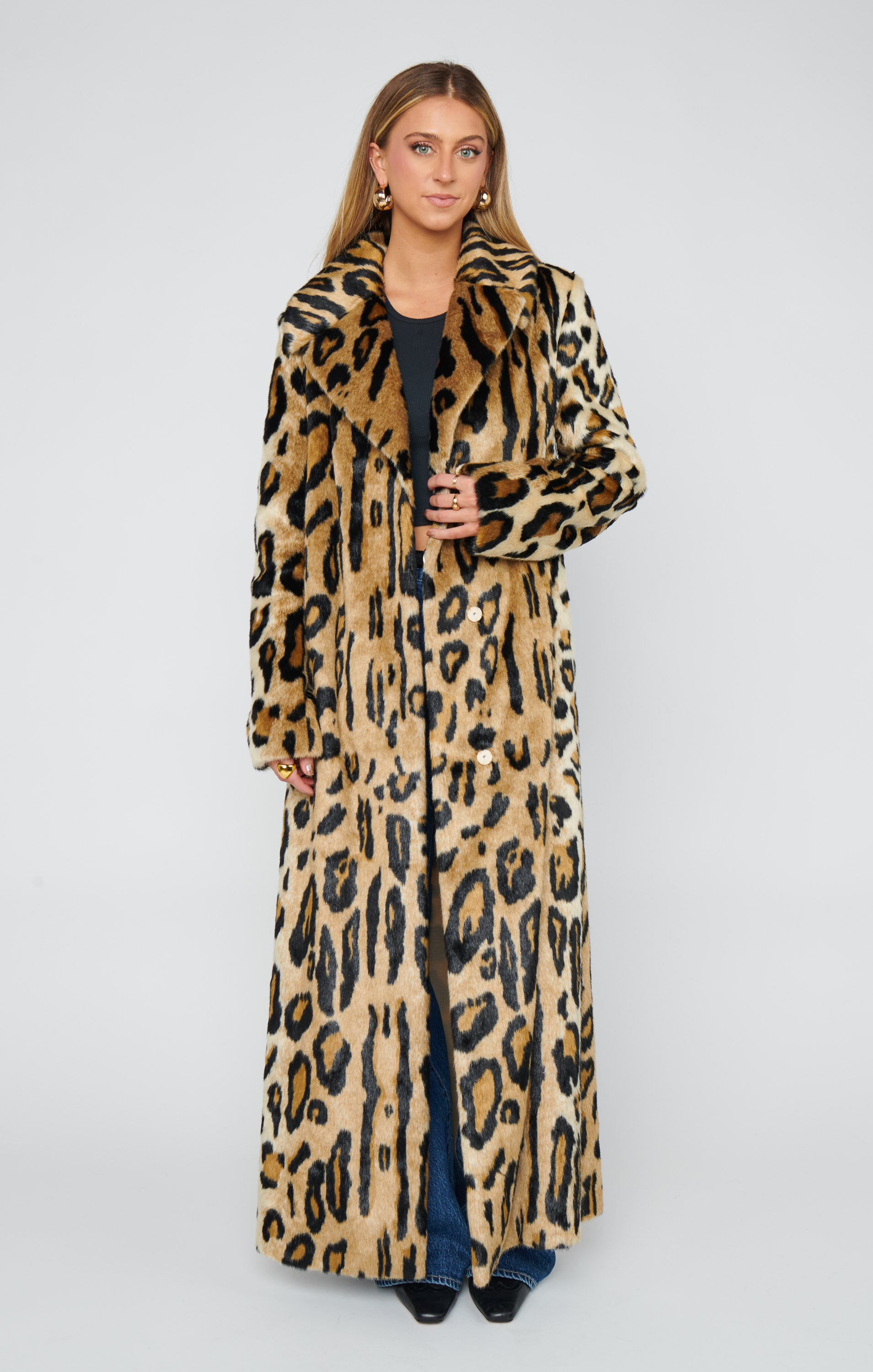 Miss Cindy Overcoat